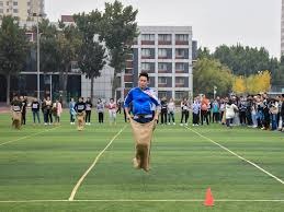 2025 赛季回顾：保罗·斯肯斯以 1.98 的超低防御率结束赛季，震惊全美