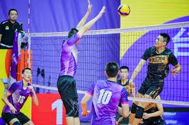 詹姆斯轮休，湖人不敌马刺，赛后数据一览，输球罪人不是东契奇